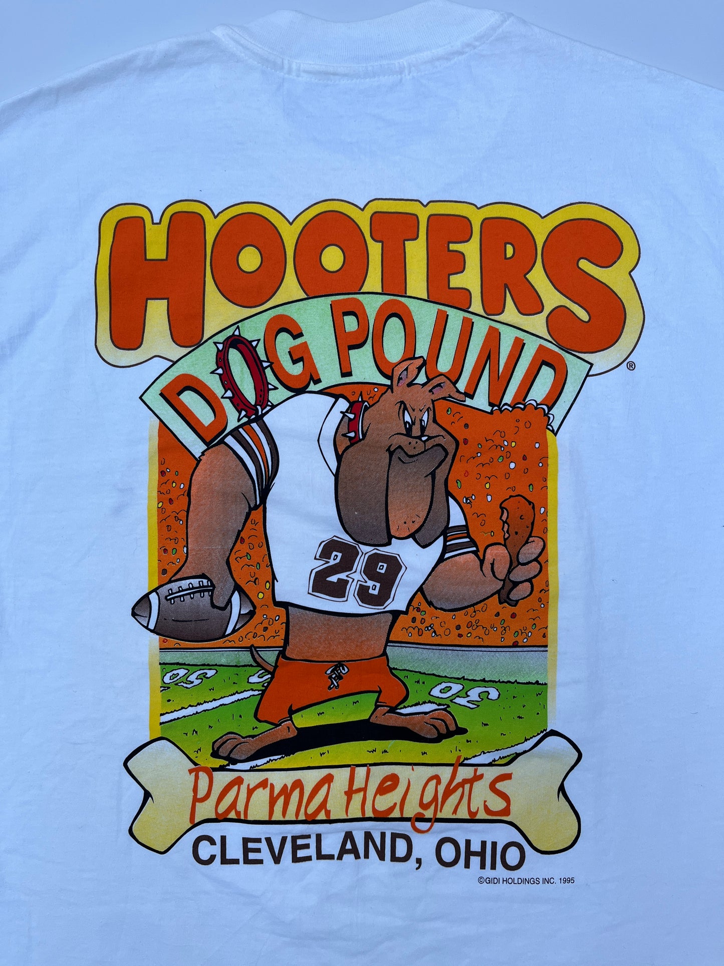 Vintage 1995 Hooters Dog Pound Single Stich T-Shirt