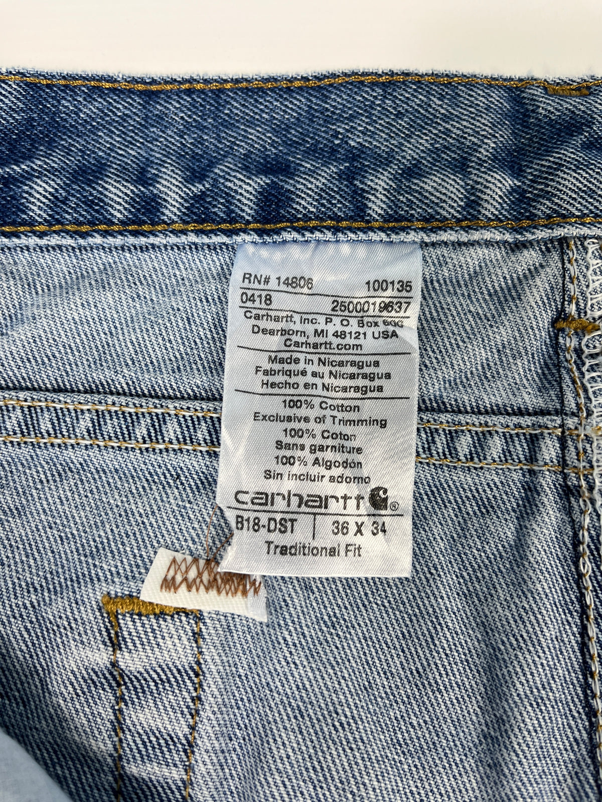 Carhartt Jeans B18 DST - Distressed Blue - 36 x 34 - Made in Mexico